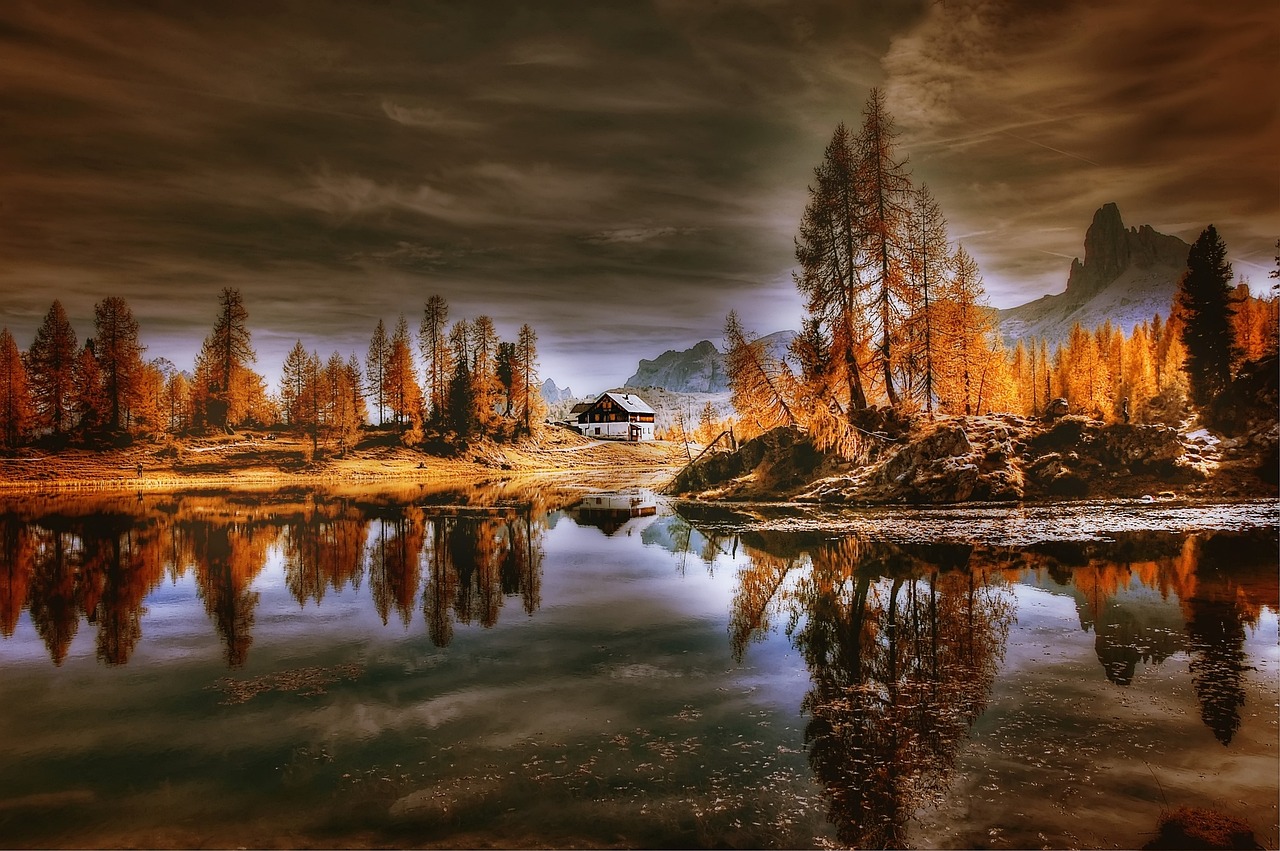 The Sacred Return &mdash; shamanic healing, somatic awareness, and the art of seeing your life as a mirror